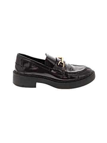 Zara Flats (view 1)