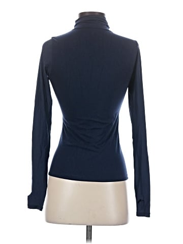 Lululemon Athletica Long Sleeve Turtleneck (view 2)