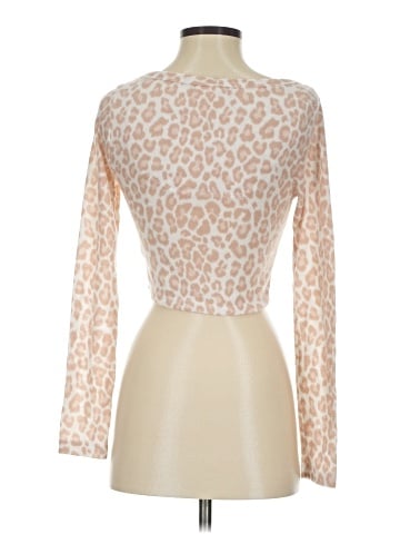 colsie Long Sleeve T-Shirt (view 2)