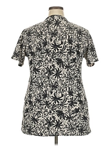 Isle Apparel Short Sleeve Blouse (view 2)