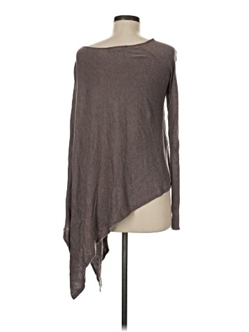 Romeo & Juliet Couture Poncho (view 2)