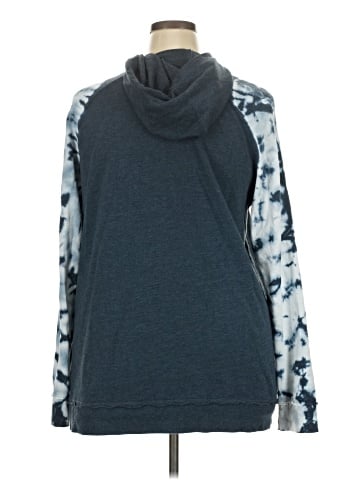 LIVI Pullover Sweater (view 2)