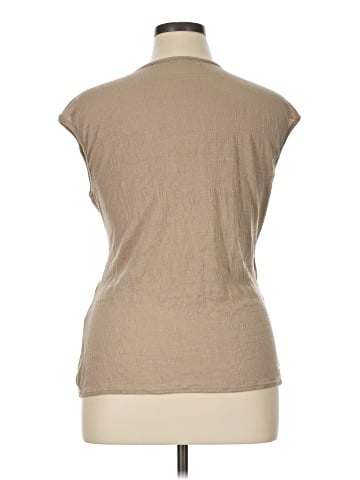 Max Studio Sleeveless T-Shirt (view 2)