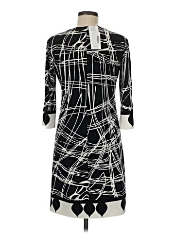 Donna Morgan Casual Dress (view 2)