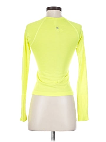 Lululemon Athletica Long Sleeve T-Shirt (view 2)