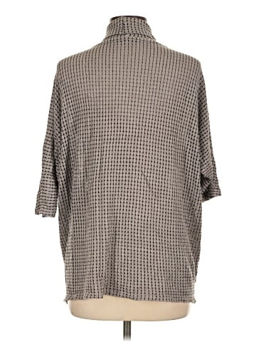 Laila Jayde 3/4 Sleeve Button-Down Shirt (view 2)