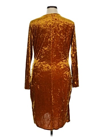 Simplee Cocktail Dress (view 2)