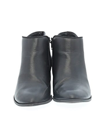 Amazon Essentials Ankle Boots (view 2)