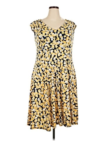 Maggy London Casual Dress (view 1)