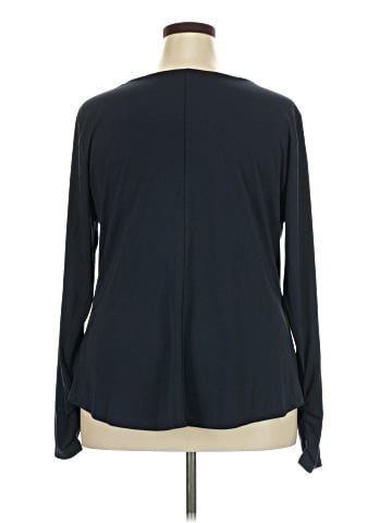 Nine Britton Long Sleeve T-Shirt (view 2)