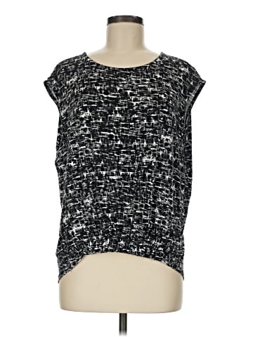 W5 Sleeveless Blouse (view 1)