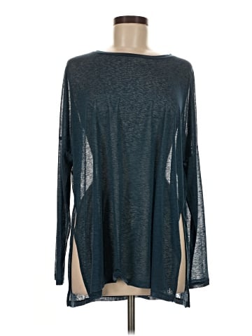 Alo Yoga Long Sleeve T-Shirt (view 1)