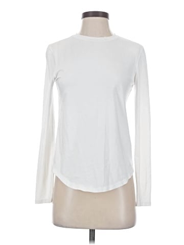 Lululemon Athletica Long Sleeve T-Shirt (view 1)