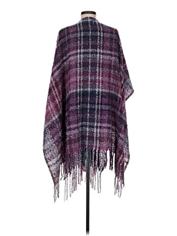Woolrich Poncho (view 2)
