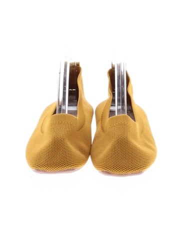 Unbranded Flats (view 2)