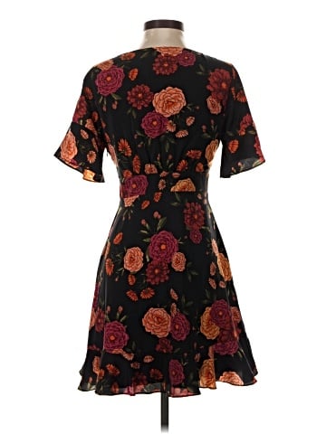 Cupcakes & Cashmere Casual Dress (view 2)