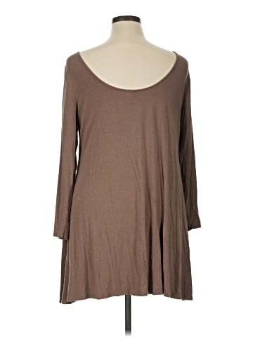 Old Navy Casual Dress (view 2)
