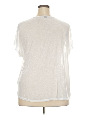 Shein Short Sleeve T-Shirt (view 2)
