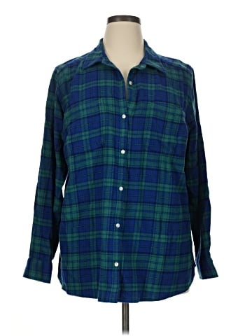 Croft & Barrow Long Sleeve Button-Down Shirt (view 1)
