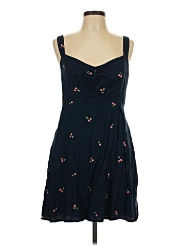Old Navy Casual Dress (view 1)