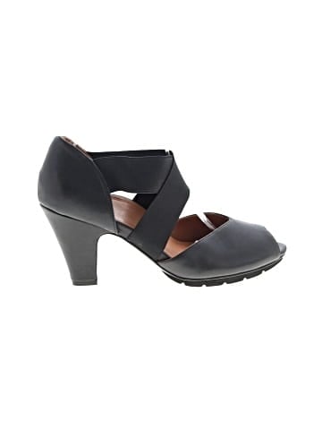 L'Amour Des Pieds Heels (view 1)