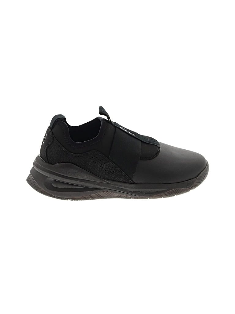 Pre-owned Clove Sneakers In Black