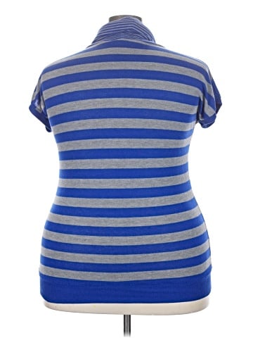 Poof Excellence Short Sleeve Turtleneck (view 2)