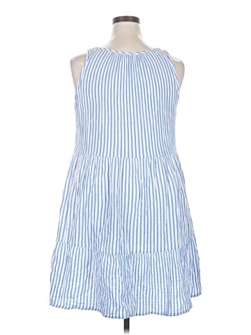 Universal Thread Casual Dress (view 2)