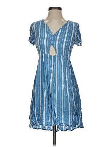 Le Lis Casual Dress (view 1)