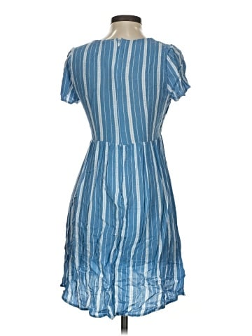 Le Lis Casual Dress (view 2)
