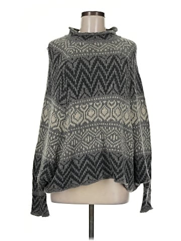 Mystree Poncho (view 1)