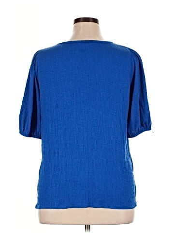 Max Studio 3/4 Sleeve T-Shirt (view 2)