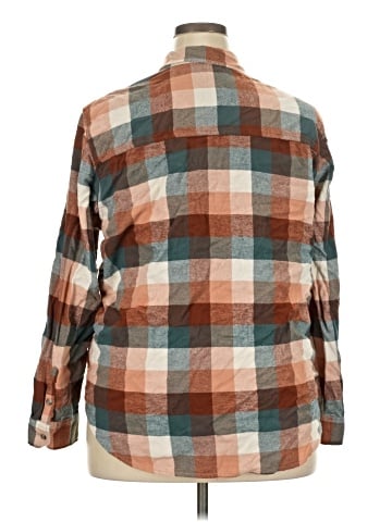 Universal Thread Long Sleeve Button-Down Shirt (view 2)