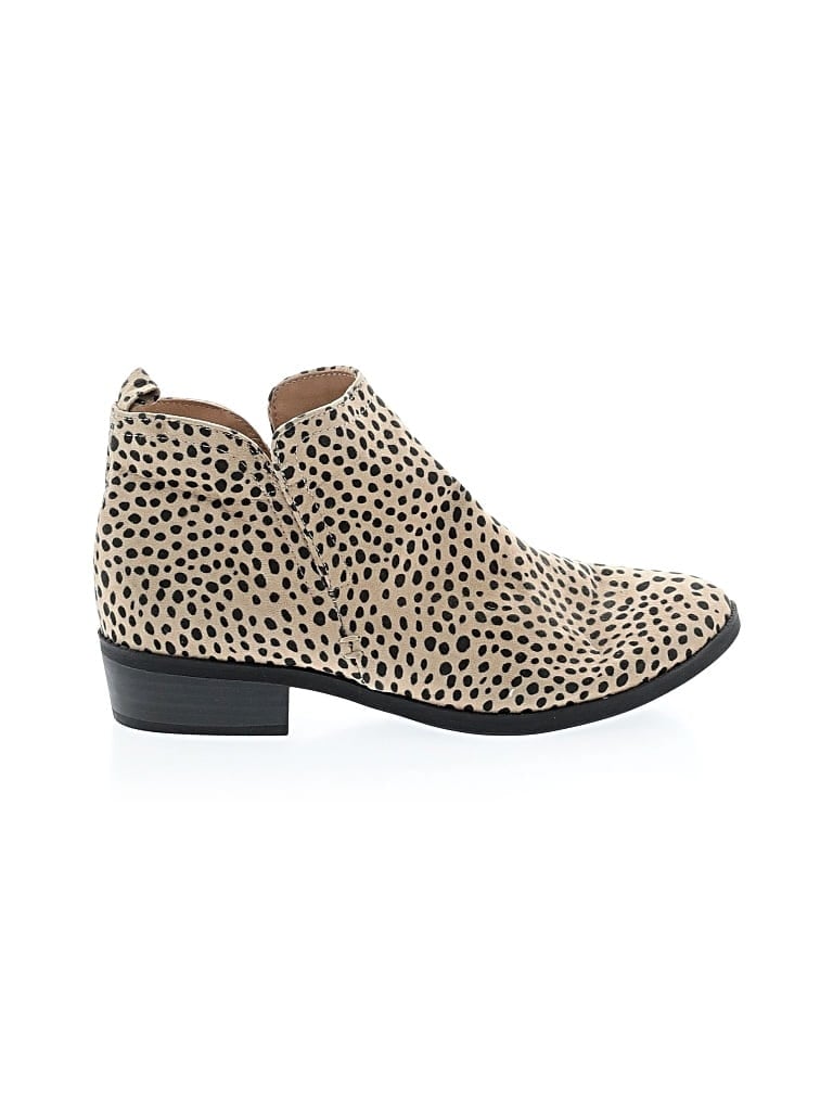 Pre-owned Universal Thread Ankle Boots In Tan