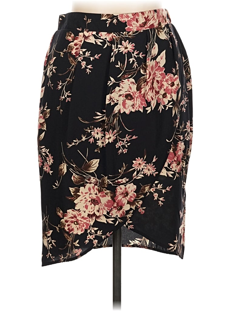 Pre-owned West Kei Casual Skirt In Black
