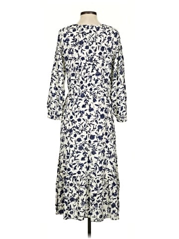 Old Navy Casual Dress (view 2)
