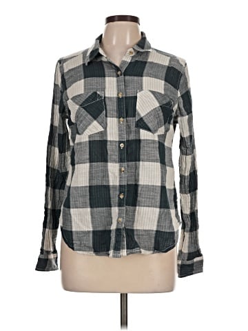 Maurices Long Sleeve Button-Down Shirt (view 1)