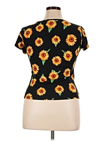 Love Streak Short Sleeve T-Shirt (view 2)