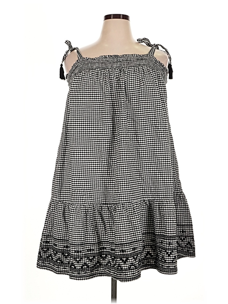 Pre-owned Old Navy Casual Dress In Black