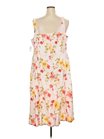 Old Navy Casual Dress (view 2)