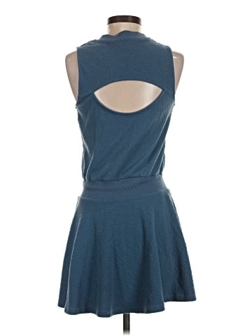 Sundays Casual Dress (view 2)