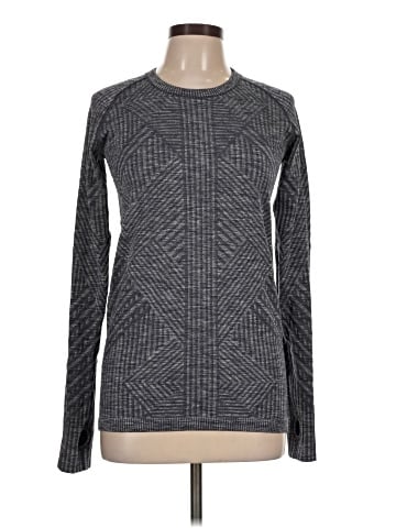 Lululemon Athletica Long Sleeve T-Shirt (view 1)
