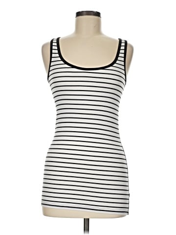 Time and Tru Tank Top (view 1)