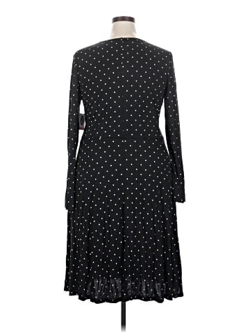 Old Navy Casual Dress (view 2)