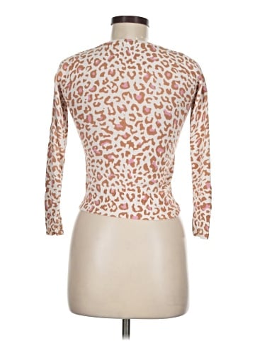 Cherokee 3/4 Sleeve Top (view 2)