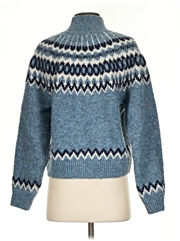Gap Pullover Sweater (view 2)