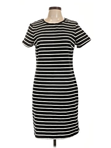 Old Navy Casual Dress (view 1)