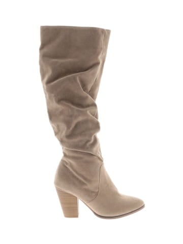 Universal Thread Boots (view 1)
