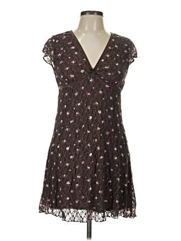 No Boundaries Casual Dress (view 1)