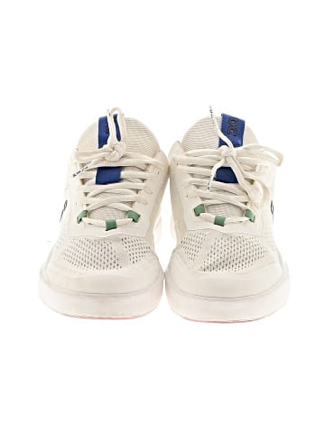 On Cloud Sneakers (view 2)